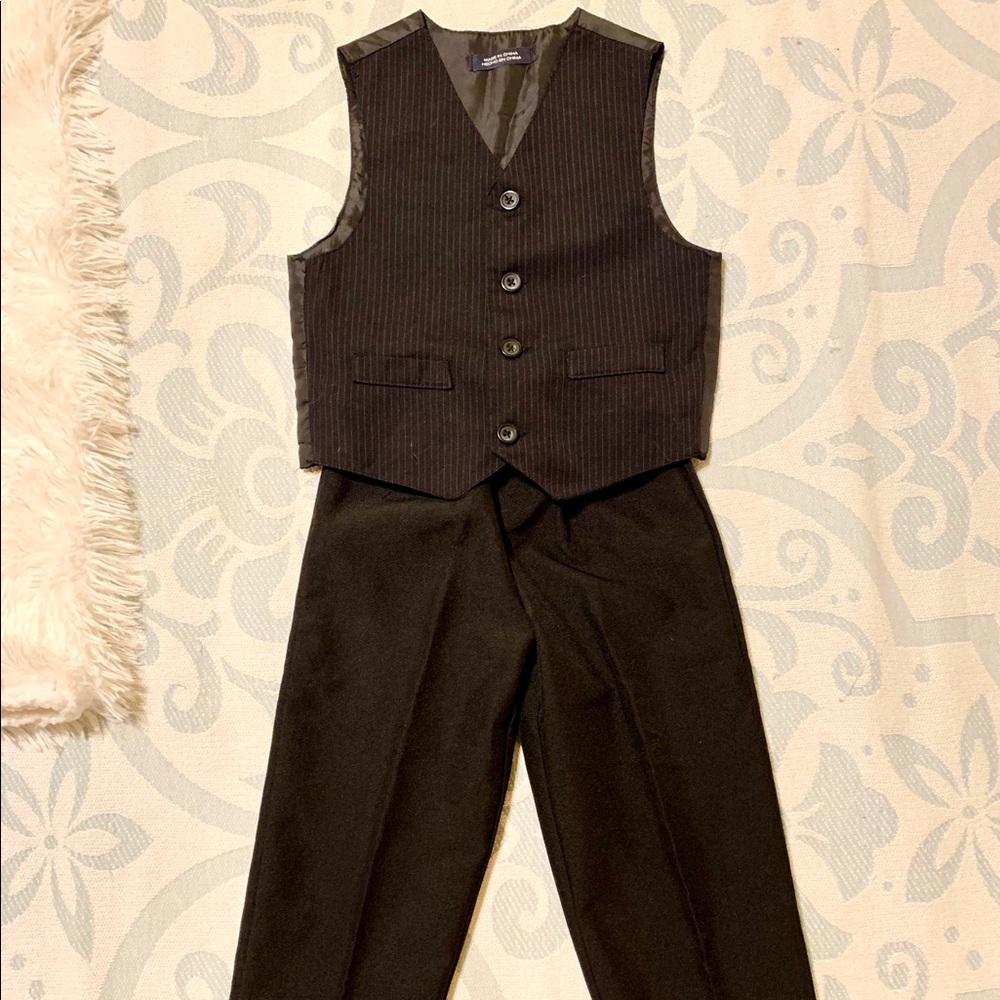 Boys 3/3T Nautica dress outfit (vest and pants) - Picture 1 of 5